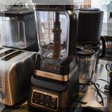 K08. Ninja blender. 